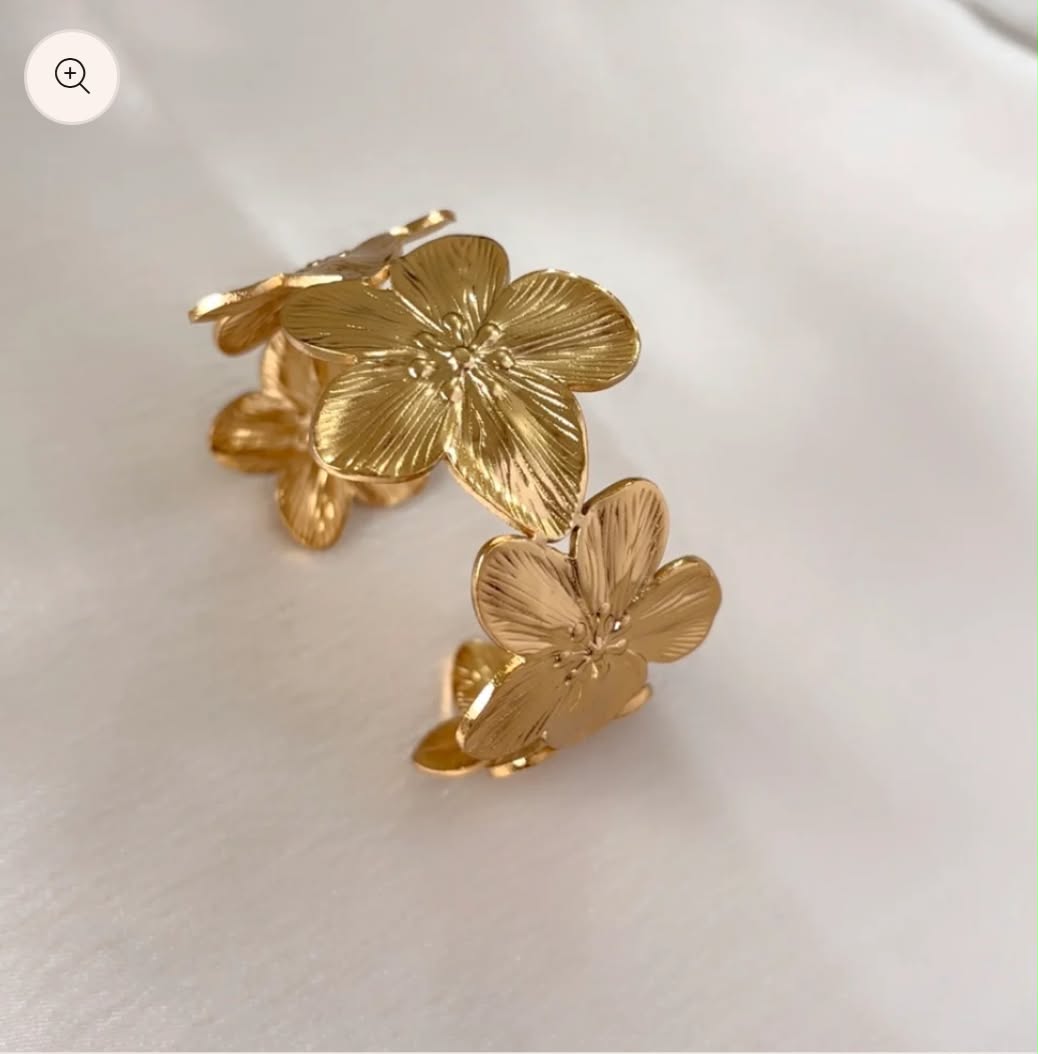 Flower cuff bracelet
